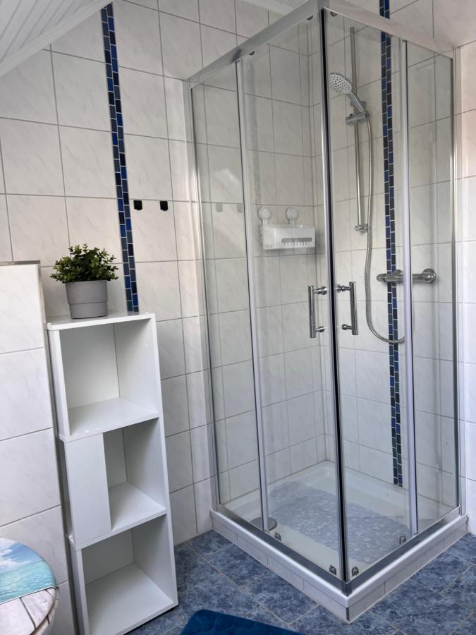 ヴィルヘルムスハーフェンGrosszuegige 3 Zkb Mit 80M²アパートメント エクステリア 写真