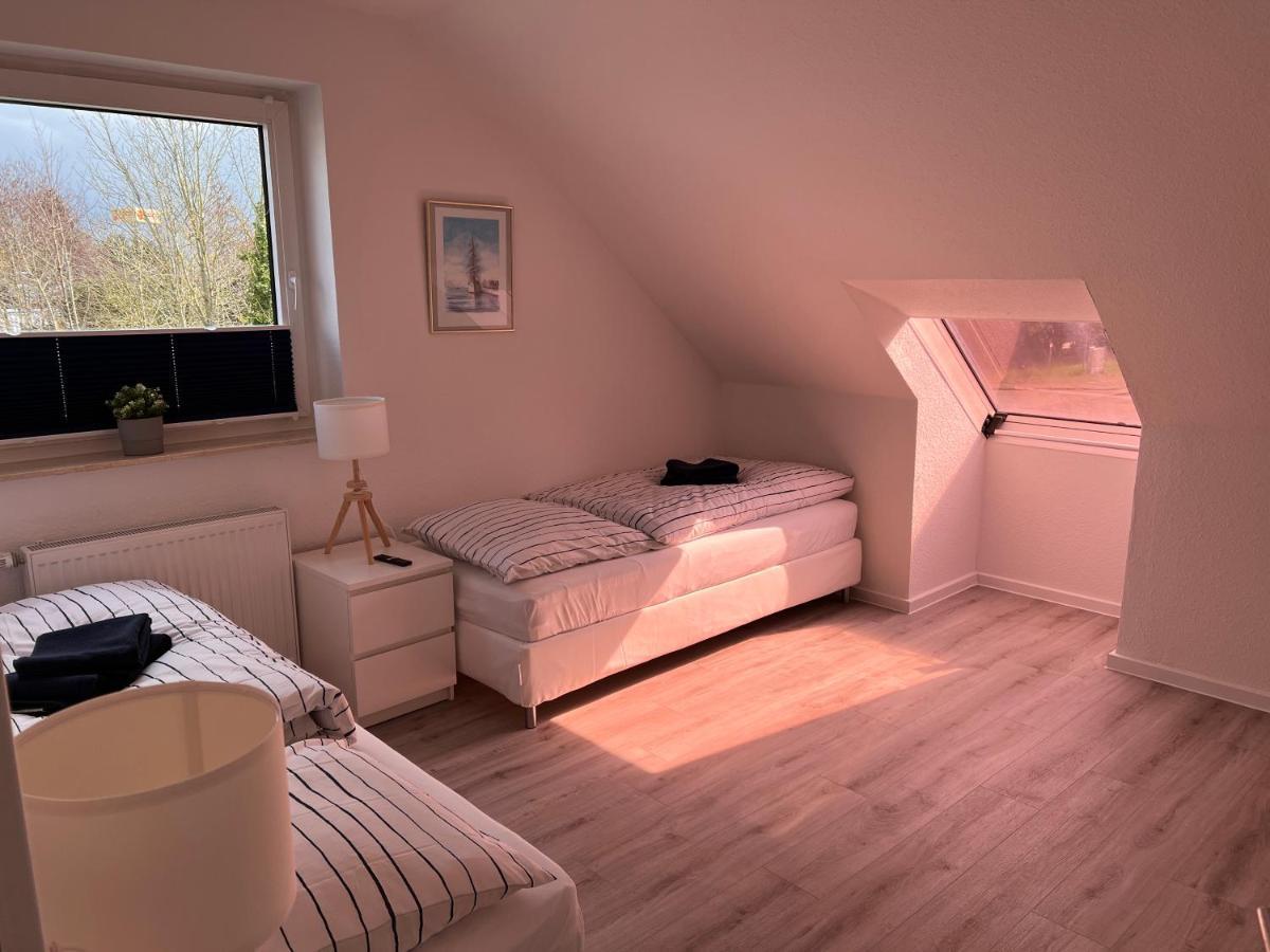 ヴィルヘルムスハーフェンGrosszuegige 3 Zkb Mit 80M²アパートメント エクステリア 写真