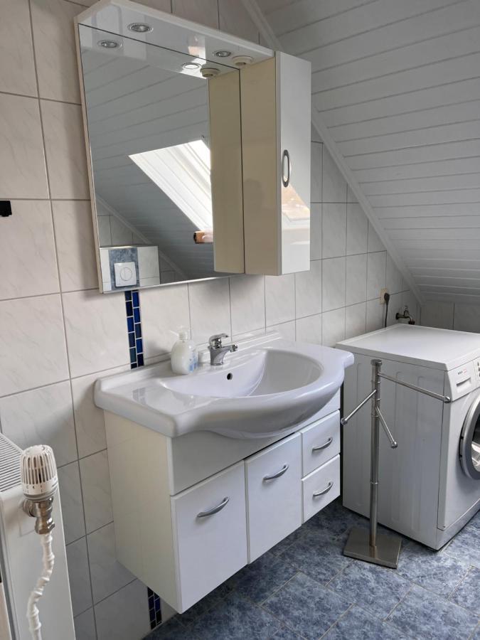 ヴィルヘルムスハーフェンGrosszuegige 3 Zkb Mit 80M²アパートメント エクステリア 写真