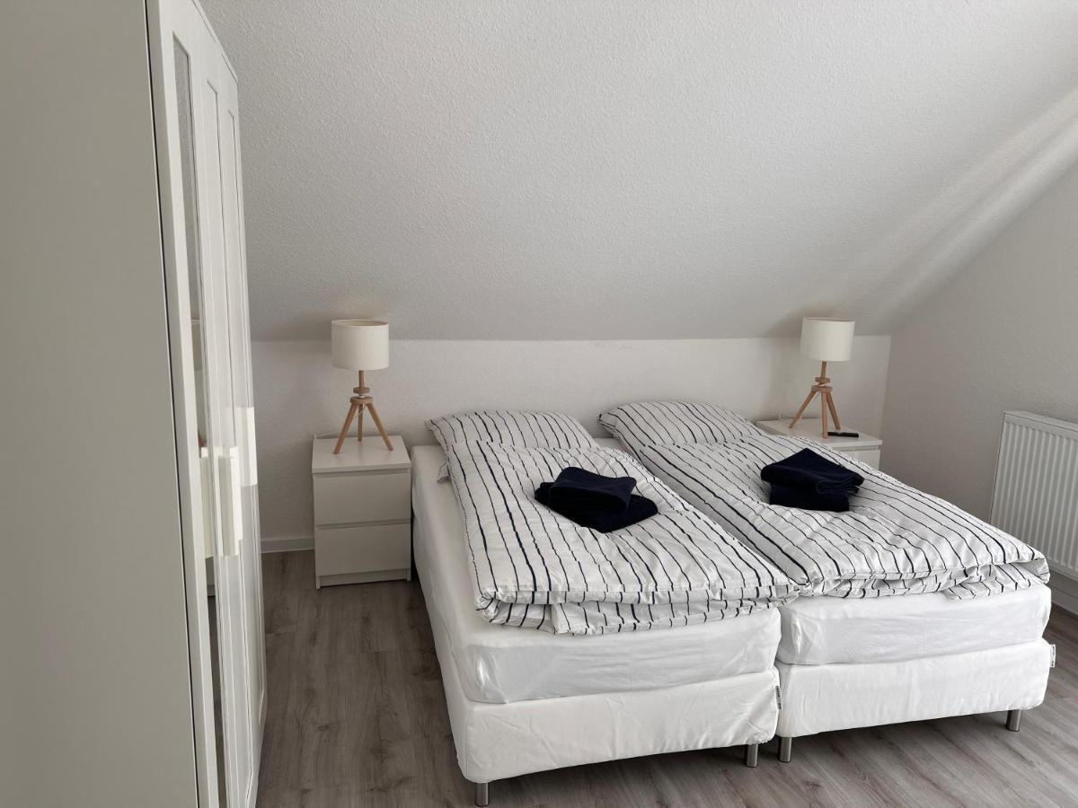 ヴィルヘルムスハーフェンGrosszuegige 3 Zkb Mit 80M²アパートメント エクステリア 写真